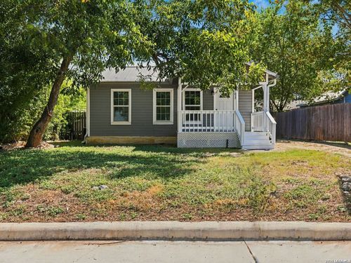 2553 W San Antonio St, New Braunfels, TX, 78130-6907 | Card Image