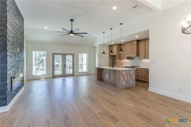 645 Jonquil Dr, House other with 3 bedrooms, 2 bathrooms and null parking in Spring Branch TX | Image 7
