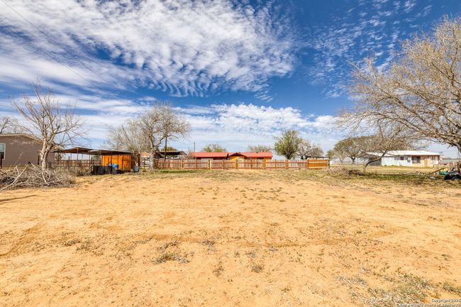 13934 N Interstate 35, House other with 3 bedrooms, 1 bathrooms and null parking in Moore TX | Image 27