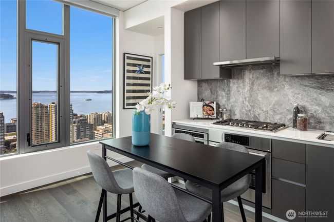 UNIT-3107 - 2510 6 Th Ave, Condo with 1 bedrooms, 1 bathrooms and null parking in Seattle WA | Image 8