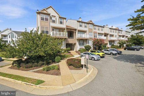 101-8248 Catbird Cir, LORTON, VA, 22079-4609 | Card Image