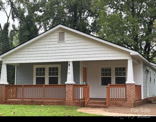 415 Bungalow Rd, Charlotte, NC, 28208-3207 | Card Image