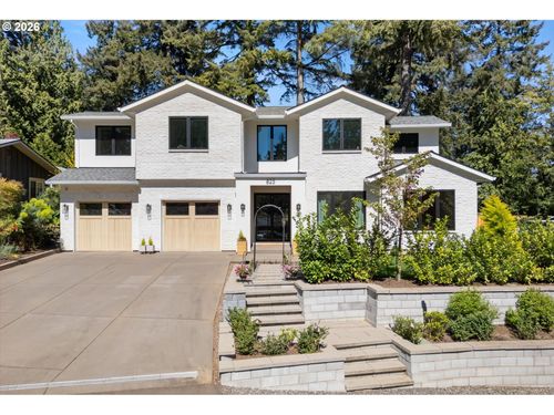 825 Ellis Ave, Lake Oswego, OR, 97034-2857 | Card Image