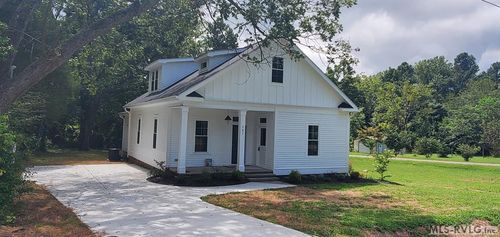 307 Darden St, Norlina, NC, 27563-9346 | Card Image