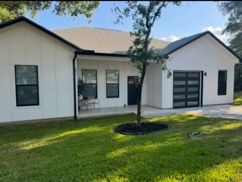 207 Laurel Ln, Spicewood, TX, 78669-4209 | Card Image