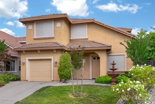 8221 Ashcrest Ln, Fair Oaks, CA, 95628-2675 | Card Image