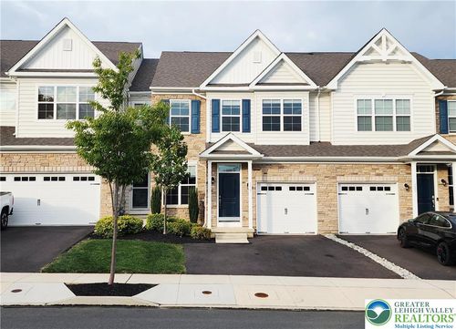 578 Gray Feather Way, ALLENTOWN, PA, 18104-8304 | Card Image
