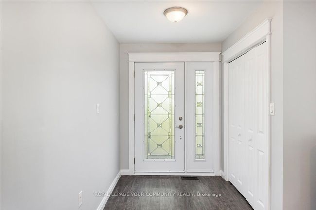 109 Maple Ave, House other with 2 bedrooms, 2 bathrooms and 6 parking in Sutton West ON | Image 7