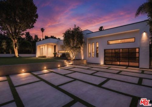 20141 Wells Dr, Woodland Hills, CA, 91364-3612 | Card Image