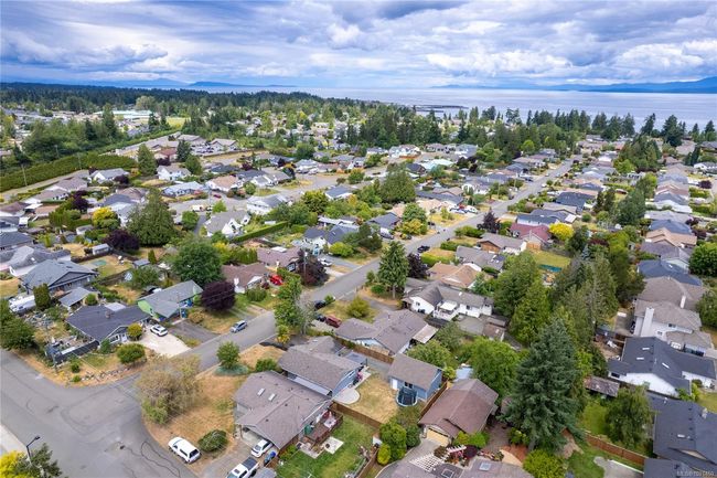 660 Phillips St, House other with 3 bedrooms, 2 bathrooms and 2 parking in Parksville BC | Image 57