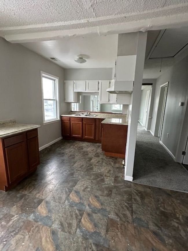 116 E Mahan Ave, House other with 3 bedrooms, 1 bathrooms and null parking in Hazel Park MI | Image 8