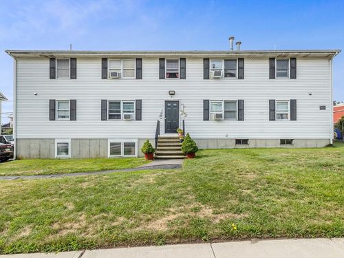 apt-4-71 Mystic St, Fall River, MA, 02724-3332 | Card Image