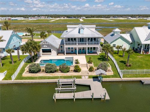 1009 Fiji Dr, Rockport, TX, 78382-7084 | Card Image