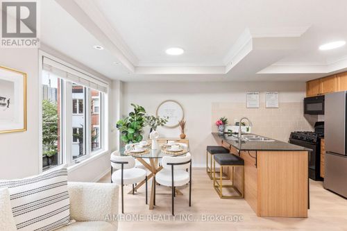 6-29 Frances Loring Lane, Toronto, ON, M4M3E8 | Card Image