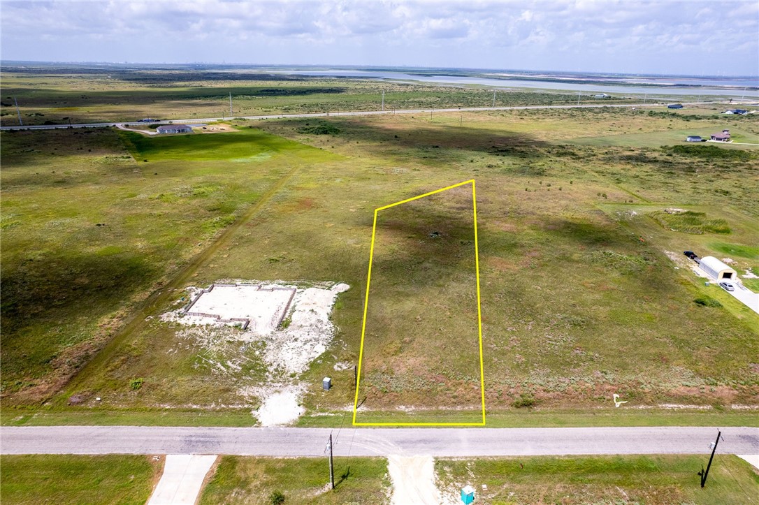 Land in Rockport