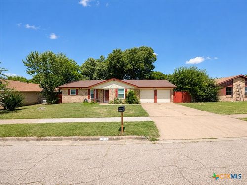 1709 Shoemaker Dr, Killeen, TX, 76543-3242 | Card Image
