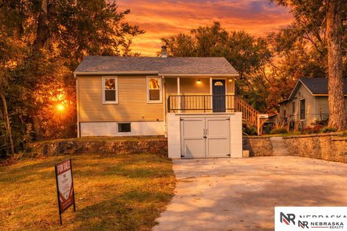 4240 Nebraska Ave, Omaha, NE, 68111-1056 | Card Image
