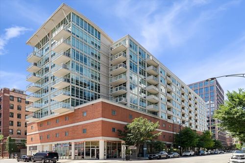 606-909 W Washington Boulevard, Chicago, IL, 60607 | Card Image