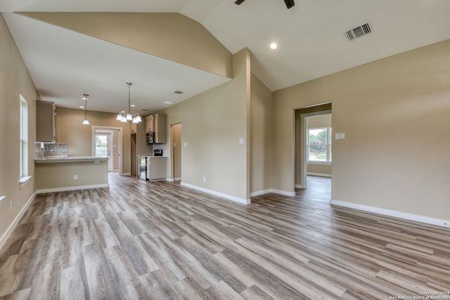 954 Ridge Trl, House other with 3 bedrooms, 2 bathrooms and null parking in Spring Branch TX | Image 8