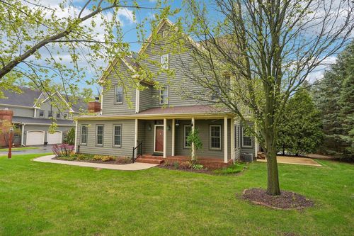 398 Oneida Street, Delafield, WI, 53018 | Card Image