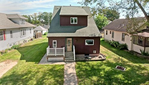 115 S Orient St, Fairmont, MN, 56031-3944 | Card Image