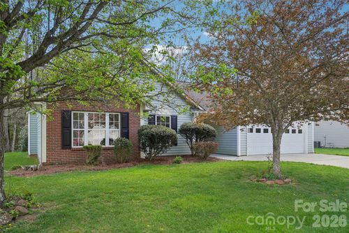414 Glensprings Dr, Fletcher, NC, 28732-9269 | Card Image
