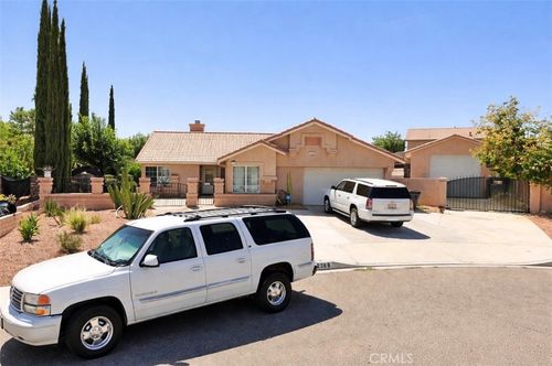 12755 Cardinal Court, Victorville, CA, 92392 | Card Image