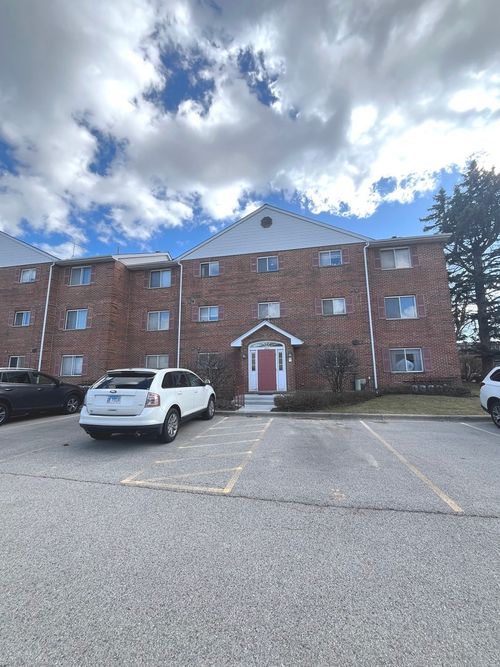 unit-302-7875 N Caldwell Ave, Niles, IL, 60714-3372 | Card Image