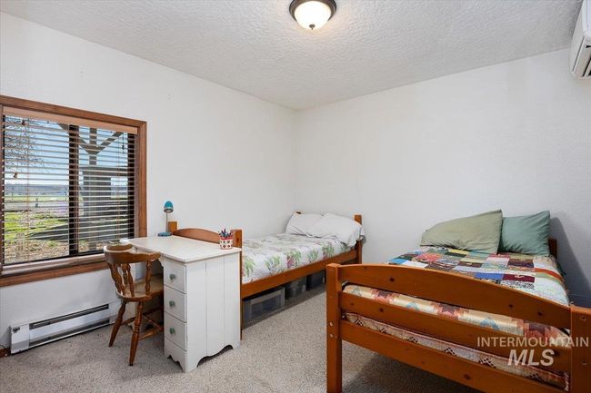 2861 S 1050 E, House other with 4 bedrooms, 2 bathrooms and null parking in Hagerman ID | Image 27