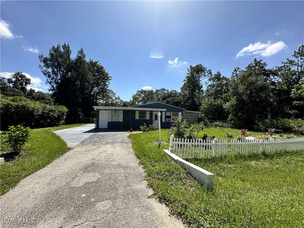 Sheldon Ave, Lehigh Acres, FL 33936