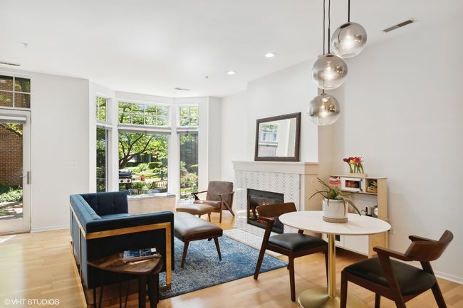 Living Room and Dining Area | Image 7