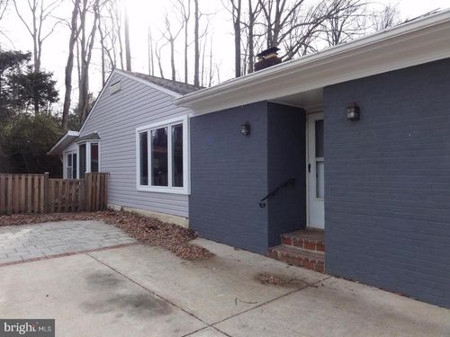 7029 Woodley Ln, FALLS CHURCH, VA, 22042-2537 | Card Image