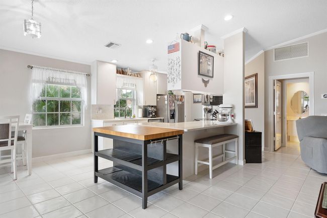 7770 Se Spicewood Cir, Condo with 2 bedrooms, 2 bathrooms and null parking in Hobe Sound FL | Image 11