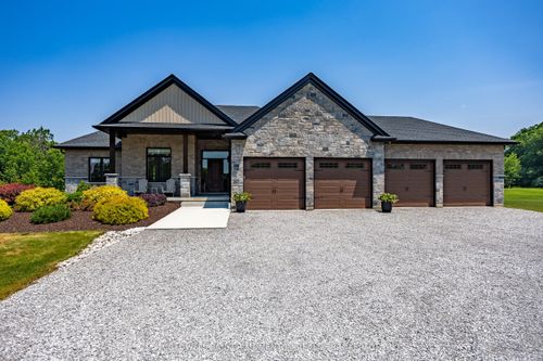 2554 Highway 59 Highway S, Norfolk, ON, N0E1G0 | Card Image