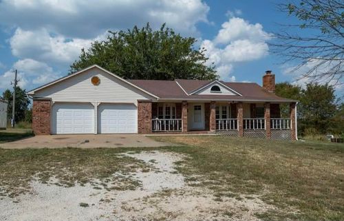 18355 E Highway 32, Stockton, MO, 65785-7534 | Card Image