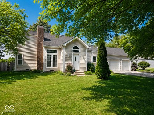 5586 Beechwood Ln, New Palestine, IN, 46163-9523 | Card Image