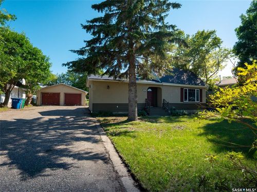 413 S Railway St, Balgonie, SK, S0G0E0 | Card Image