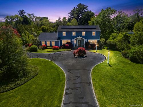 199 Split Rock Rd, Syosset, NY, 11791-2130 | Card Image