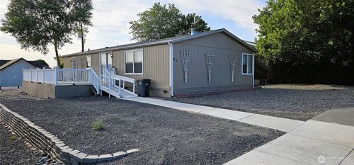 40 Fir St N, Soap Lake, WA, 98851-9107 | Card Image