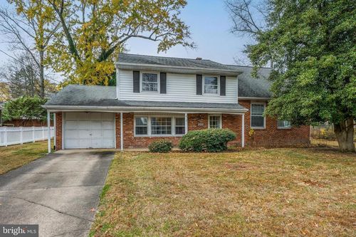 9 Hedgerow Ct, HADDON TOWNSHIP, NJ, 08107-1021 | Card Image