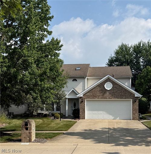 17806 Brandywine Dr, Strongsville, OH, 44136-7070 | Card Image