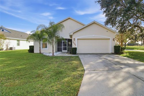 3201 Oak Tree Ln, WINTER HAVEN, FL, 33884-1329 | Card Image