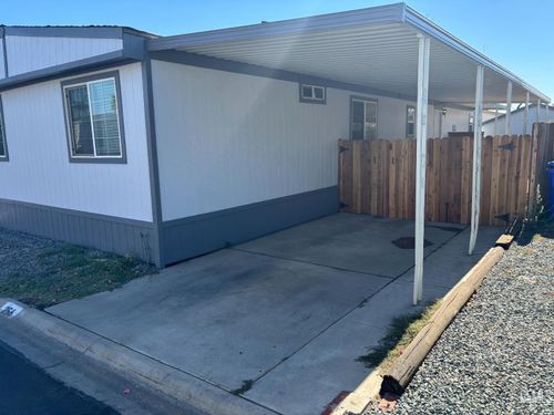 spc-256-6601 Eucalyptus Dr, Bakersfield, CA, 93306-6851 | Card Image
