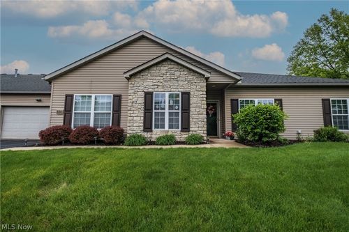 1926 University Commons Drive Se, Massillon, OH, 44646 | Card Image