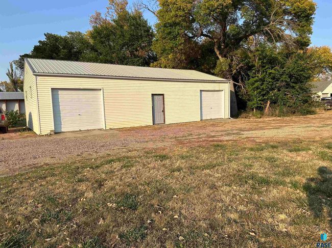 700 6th St, Home with 0 bedrooms, 2 bathrooms and null parking in Freeman SD | Image 7