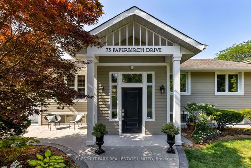 75 Paperbirch Dr, North York, ON, M3C2E6 | Card Image