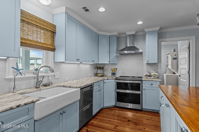141 Bay View Blvd, House other with 3 bedrooms, 3 bathrooms and 1 parking in Atlantic Beach NC | Image 5