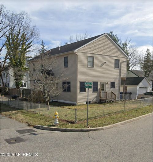 10 Spruce St, Toms River, NJ, 08753-7624 | Card Image