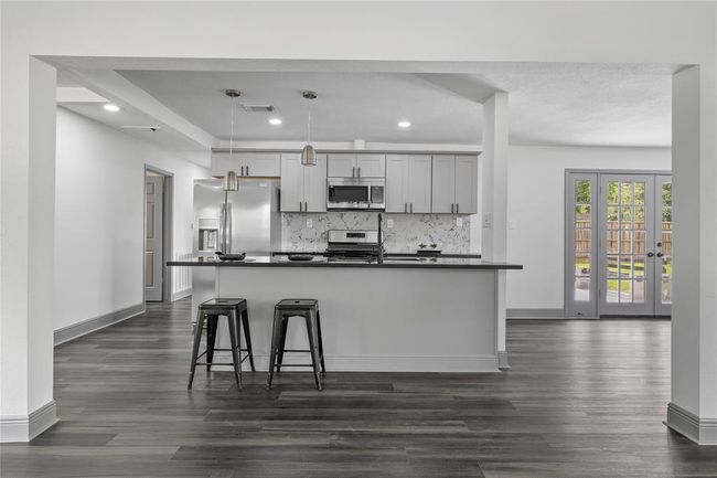 702 Pennington St, House other with 3 bedrooms, 2 bathrooms and 2 parking in Houston TX | Image 5