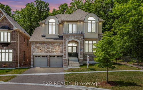 32 Daisy Meadow Cres, Caledon East, ON, L7C4G4 | Card Image